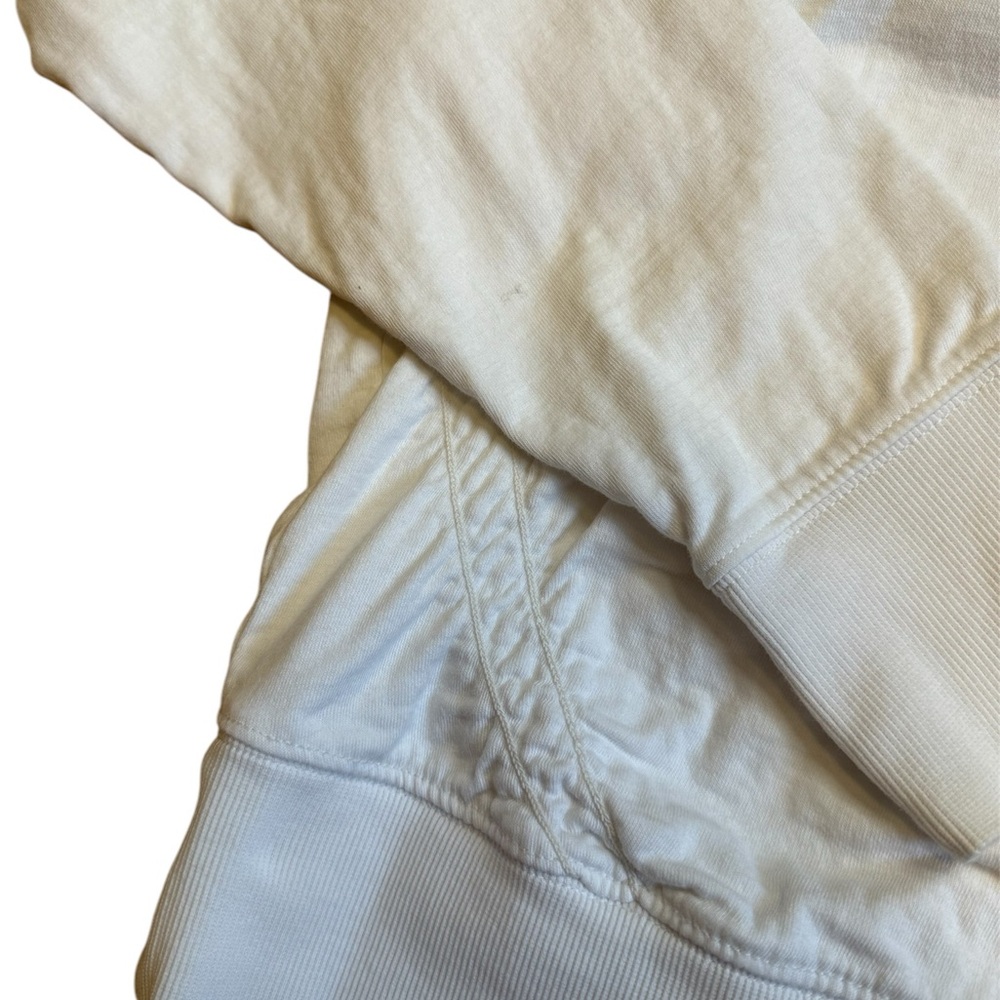 ATHLETA Women’s Size Medium White Loose Semi-Cropped Workout Top - Picture 7 of 8